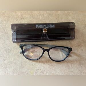 Mandalorian little kids Blue Light Glasses with Case